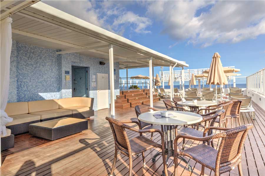 food and drinks hotel voramar mallorca cala millor