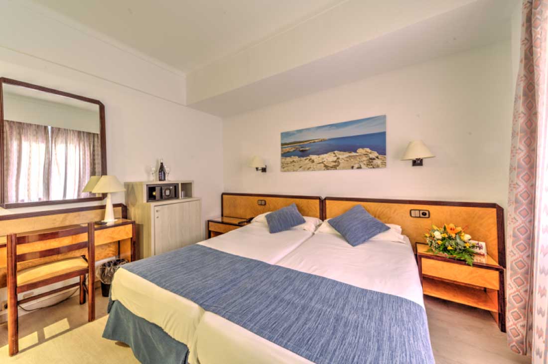 double room hotel voramar mallorca room hotel voramar mallorca cala millor